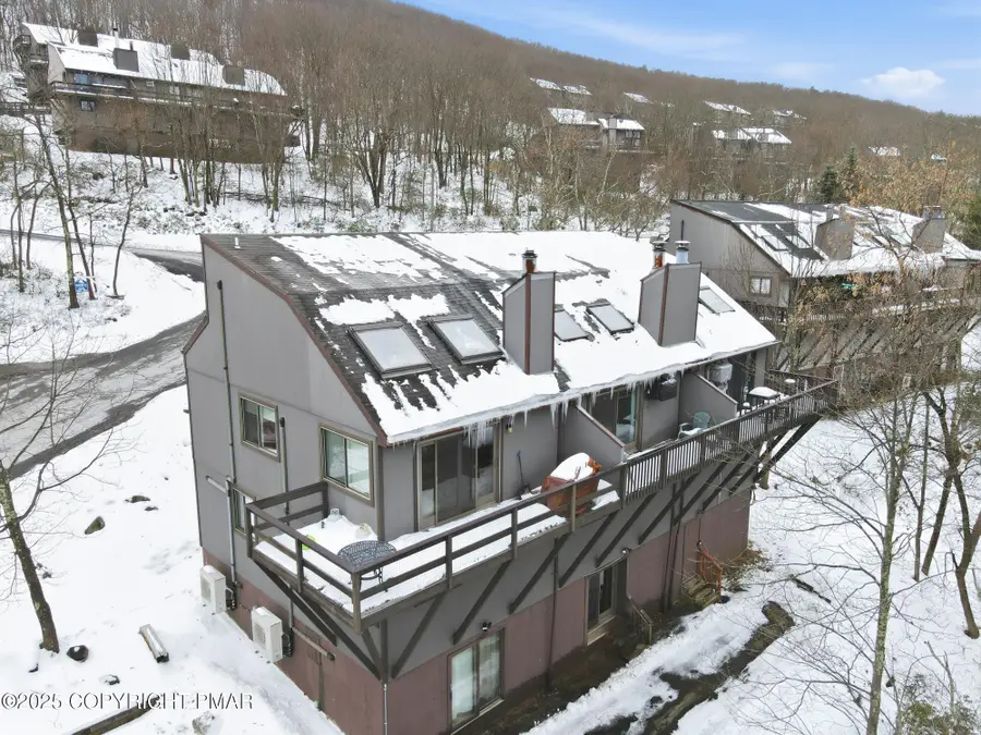 227 Cross Country Lane, Tannersville, PA 18372 - Image #3