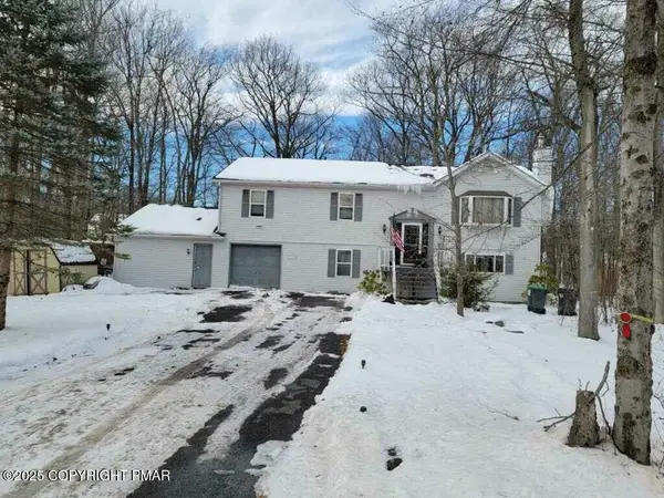 1074 7 Nations Drive, Tobyhanna, PA 18466