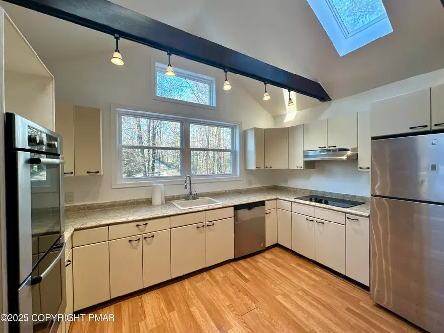 105 Wagner Way, Pocono Lake, PA 18347 - Image #2