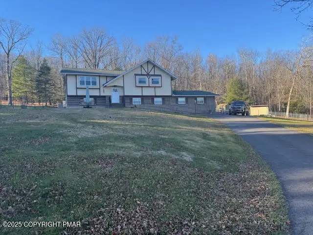 122 Deep Woods Lane, Stroudsburg, PA 18360 - Image #2