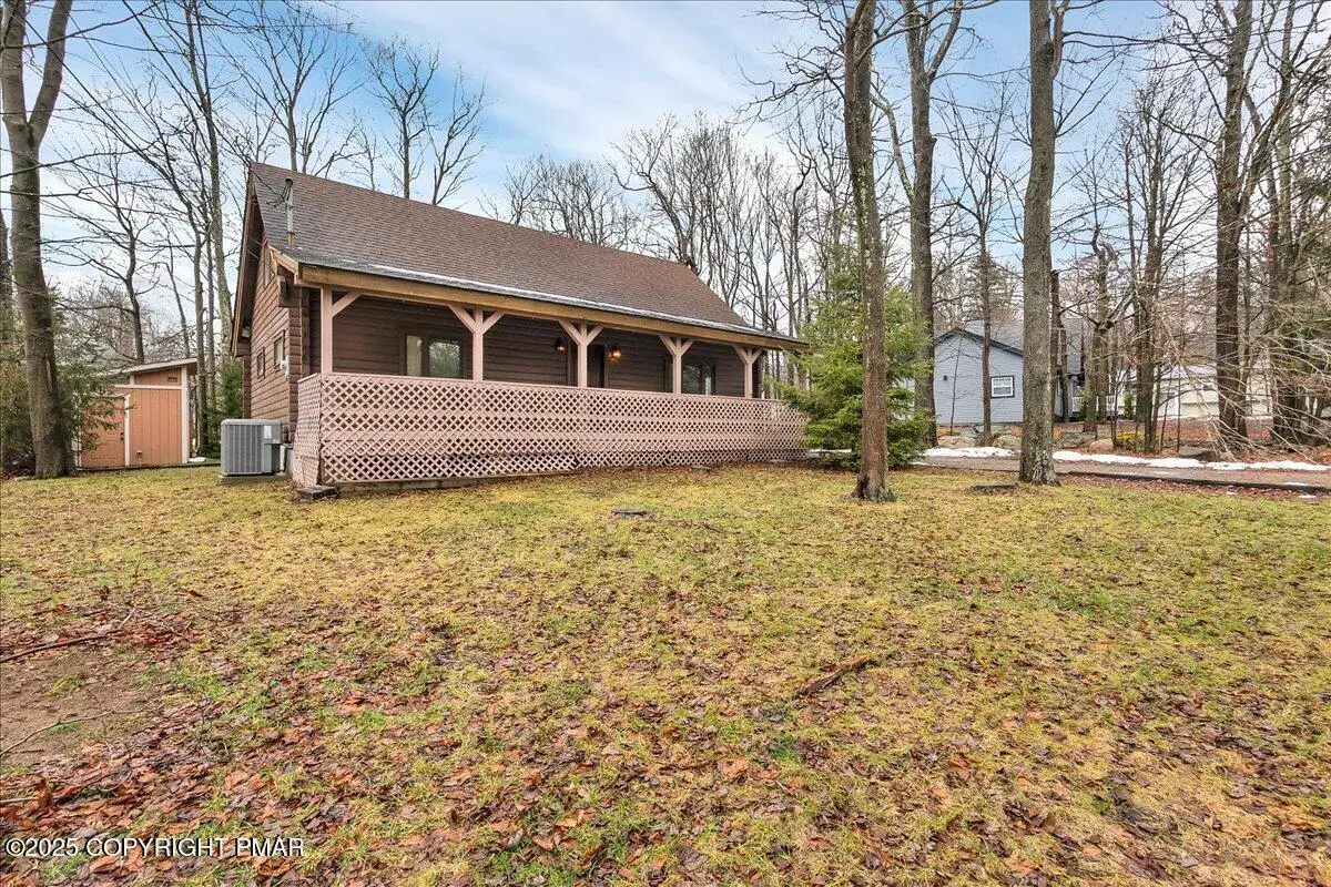 7515 Crestview Drive, Tobyhanna, PA 18466 - Image #1