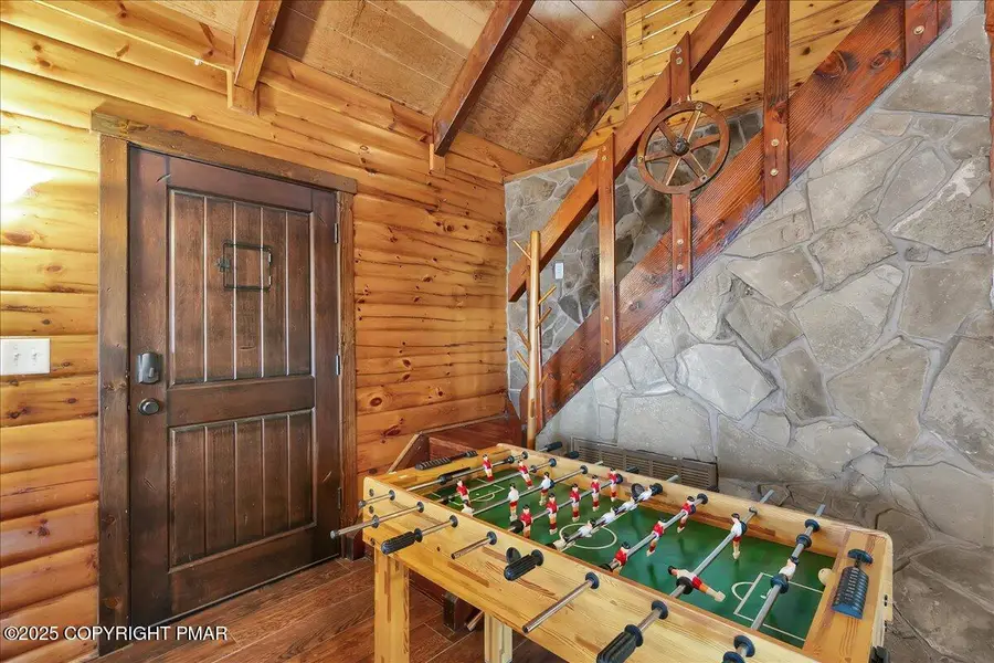 7515 Crestview Drive, Tobyhanna, PA 18466 - Image #3