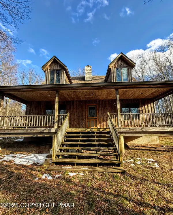 58 Totem Pole Lane, Gouldsboro, PA 18424