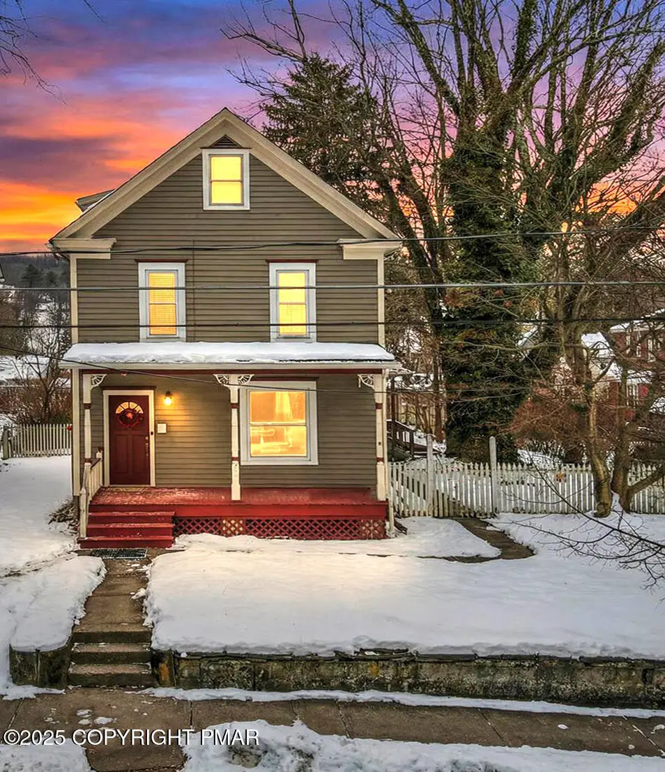 541 Barry Street, Stroudsburg, PA 18360 - Image #1