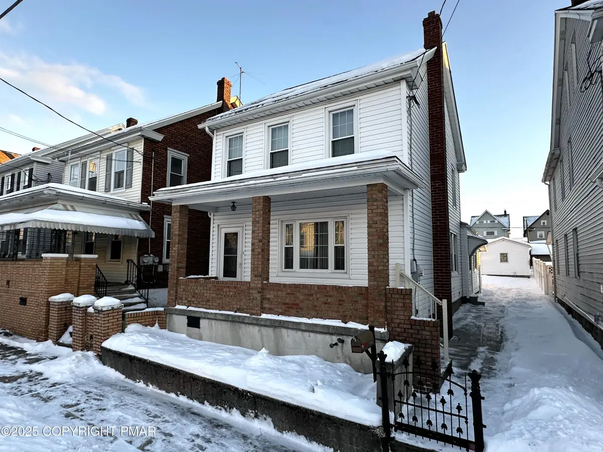 239 E Hazard Street, Summit Hill, PA 18250 - #1