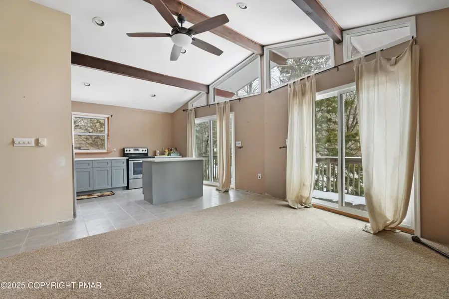 765 Country Place Drive, Tobyhanna, PA 18466 - Image #2