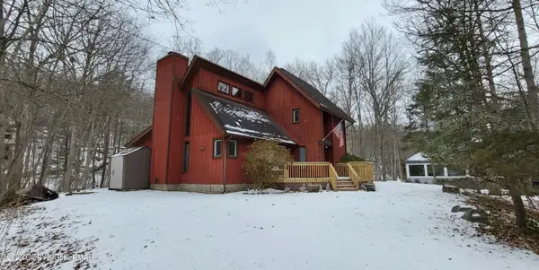 6298 Decker Road, Bushkill, PA 18324