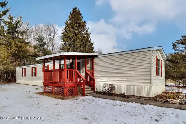 205 Oak Run Lane, Stroudsburg, PA 18360