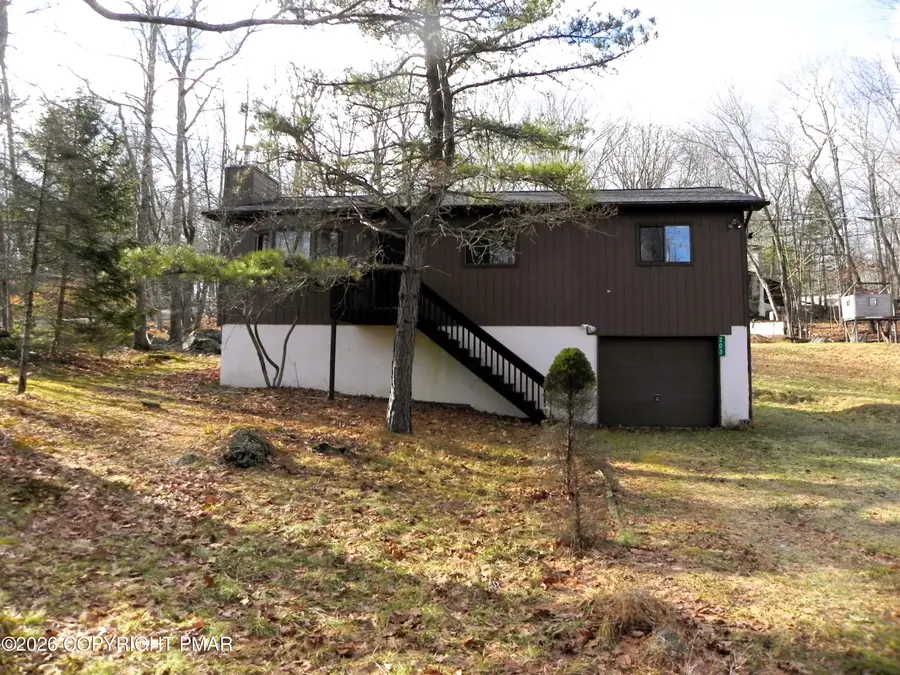 203 Chickadee Way, East Stroudsburg, PA 18302 - Image #2