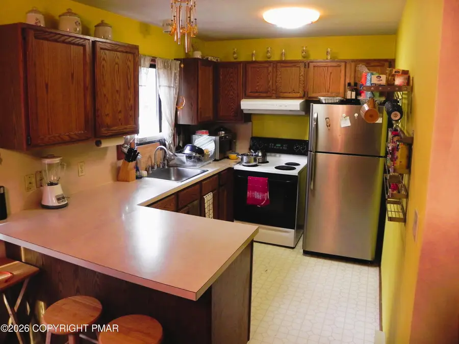 203 Chickadee Way, East Stroudsburg, PA 18302 - Image #3