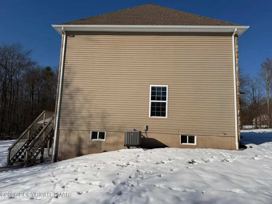 129 Doria Drive, Blakeslee, PA 18610 - Image #3