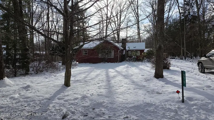 775 White Oak Road, Cresco, PA 18326 - Image #2