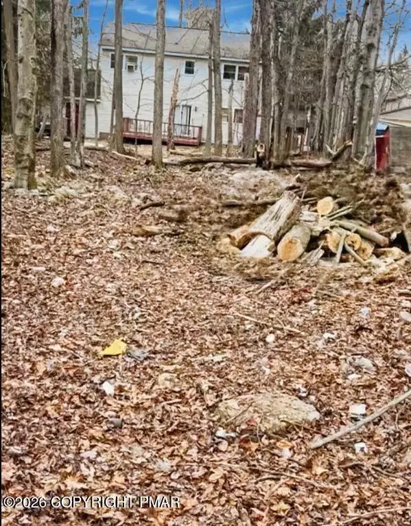 361 Crestview Drive, Tobyhanna, PA 18466