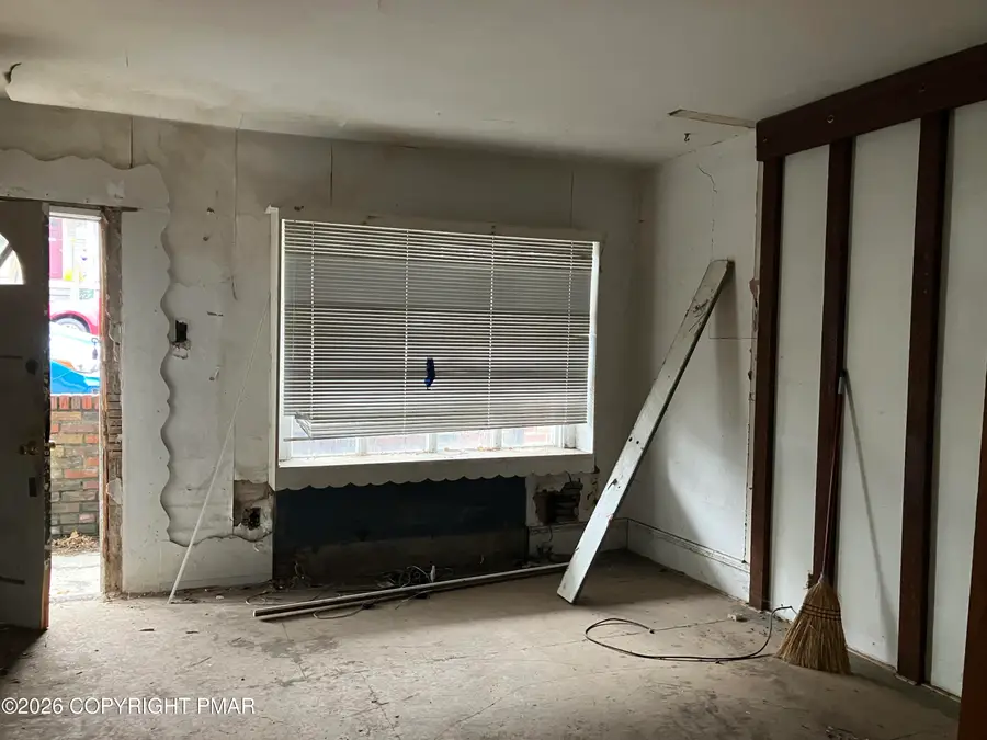 239 E Patterson Street, Lansford, PA 18232 - #3