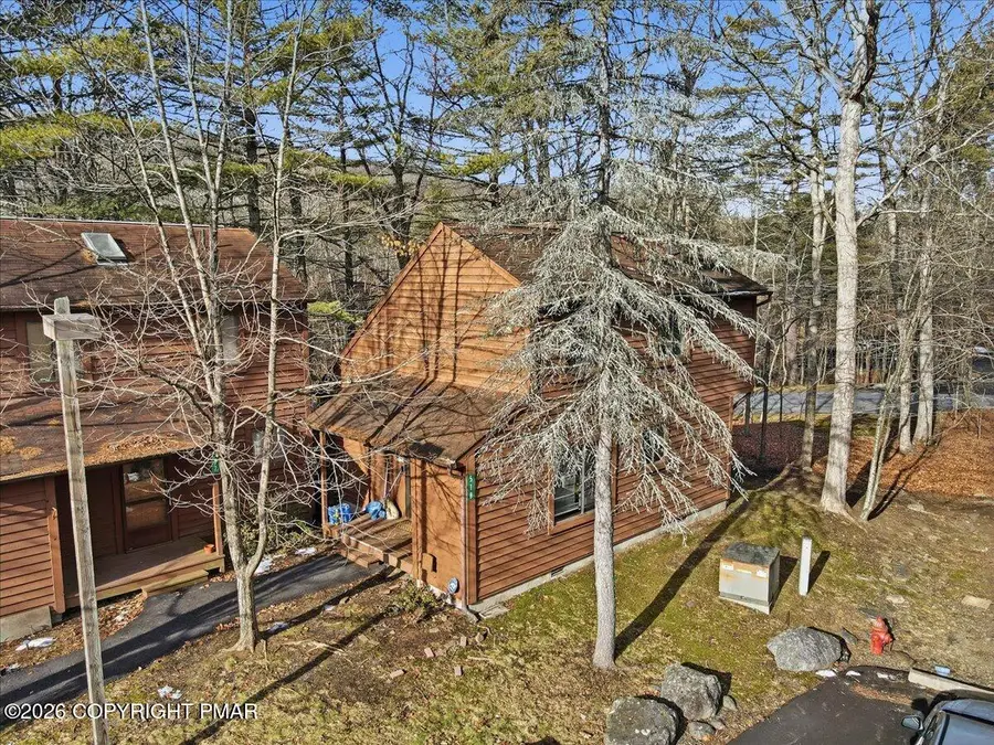 518 Wales Court, Bushkill, PA 18324 - Image #2