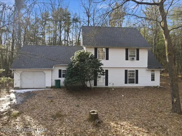 2144 Hill Road, Effort, PA 18330