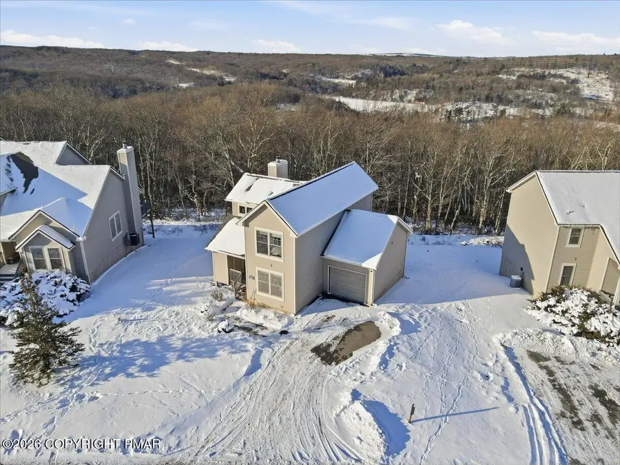208 Sycamore Court, Tannersville, PA 18372 - Image #2