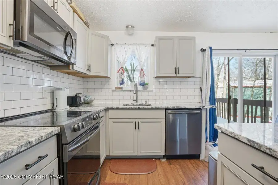 6302 Ventnor Drive, Tobyhanna, PA 18466 - Image #3