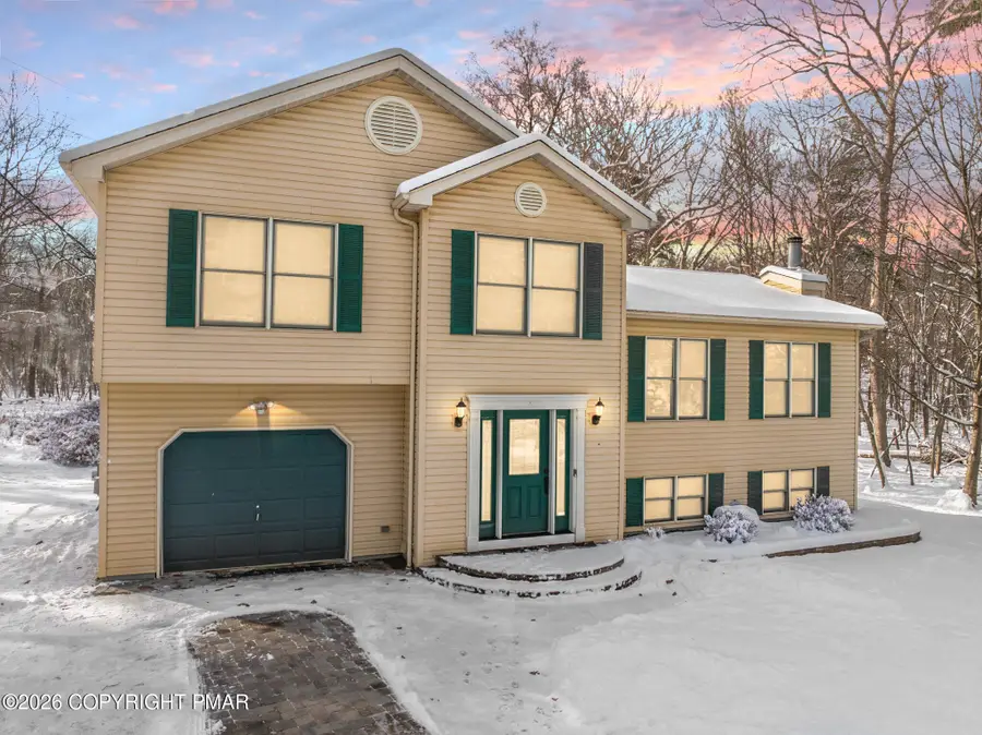 322 Ash Terrace, East Stroudsburg, PA 18301 - Image #2