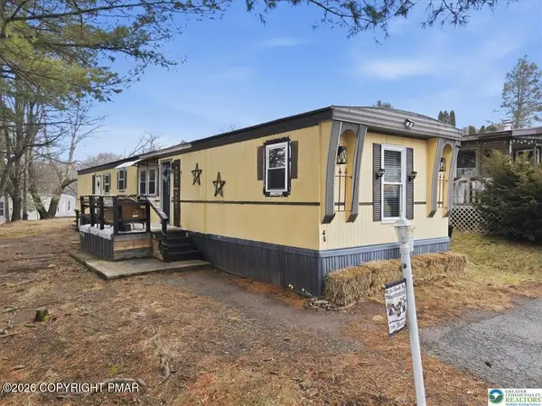 40 Apache Lane, Lehighton, PA 18235