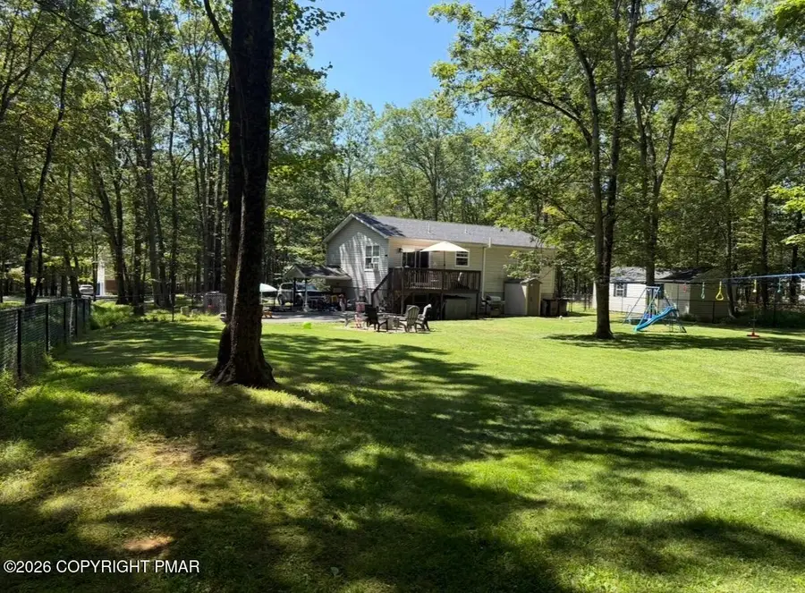 241 Squirrelwood Court, Effort, PA 18330 - Image #3