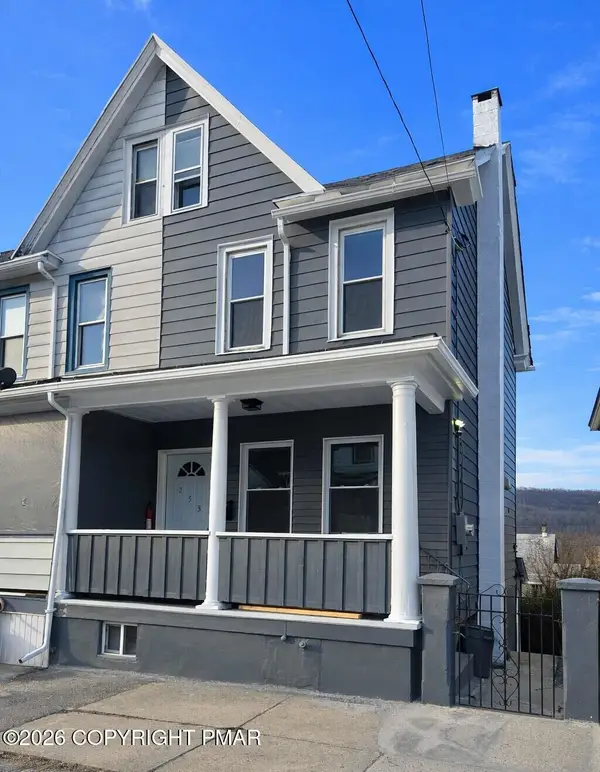 253 E Abbott Street, Lansford, PA 18232