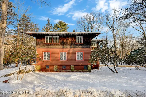 108 Sweetfern Lane, Buck Hill Falls, PA 18323