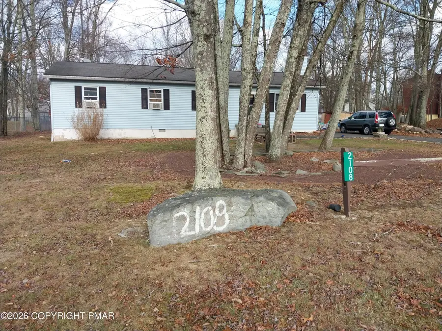 2108 Fox Road, Bushkill, PA 18324 - #2