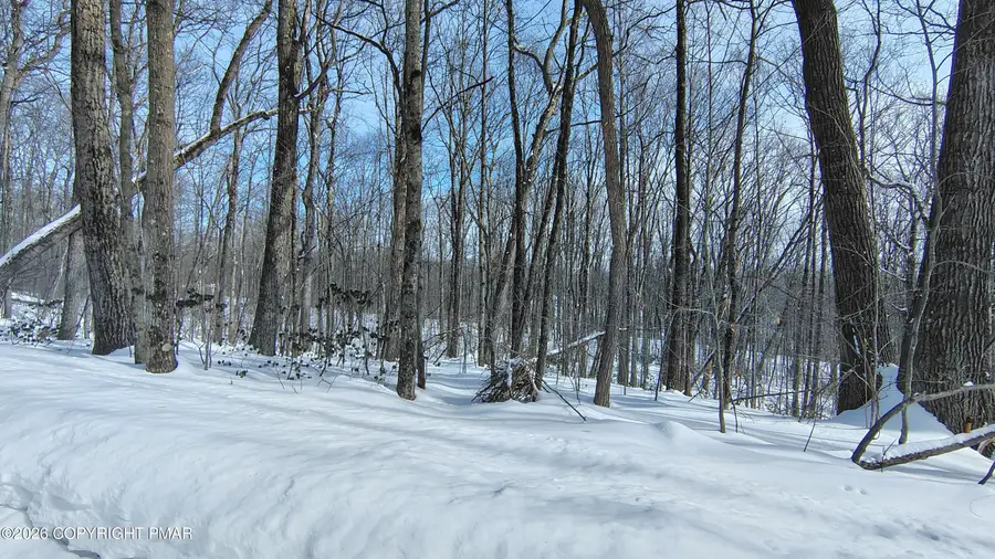 73 Oak Lane, Waymart, PA 18472 - Image #2