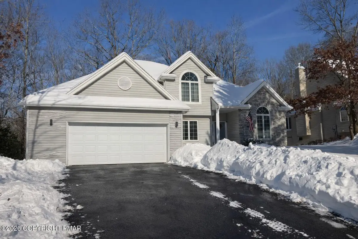 207 Hawks Nest Road, East Stroudsburg, PA 18302 - Image #1