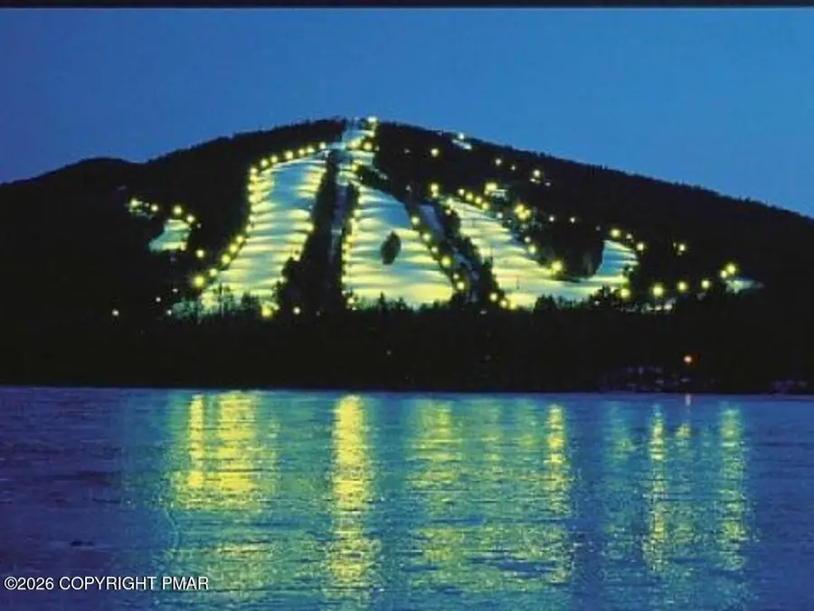 116 Snow Ridge Circle, Lake Harmony, PA 18624 - Image #2