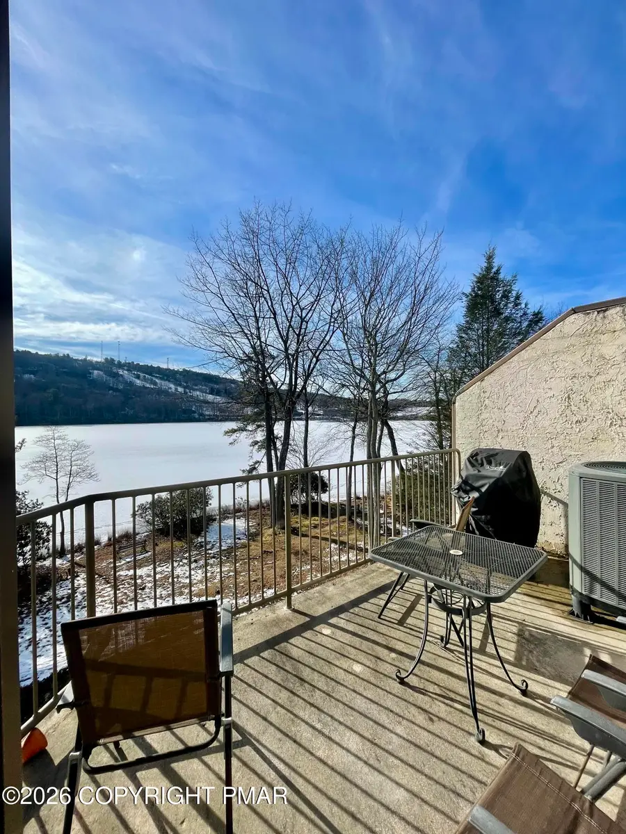 55 Midlake Drive, Lake Harmony, PA 18624 - Image #3