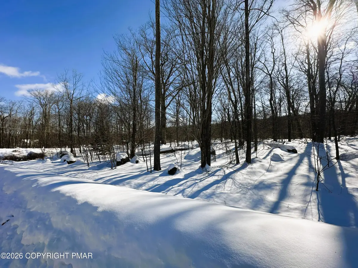 Noah Ct 13, Canadensis, PA 18325 - Image #1