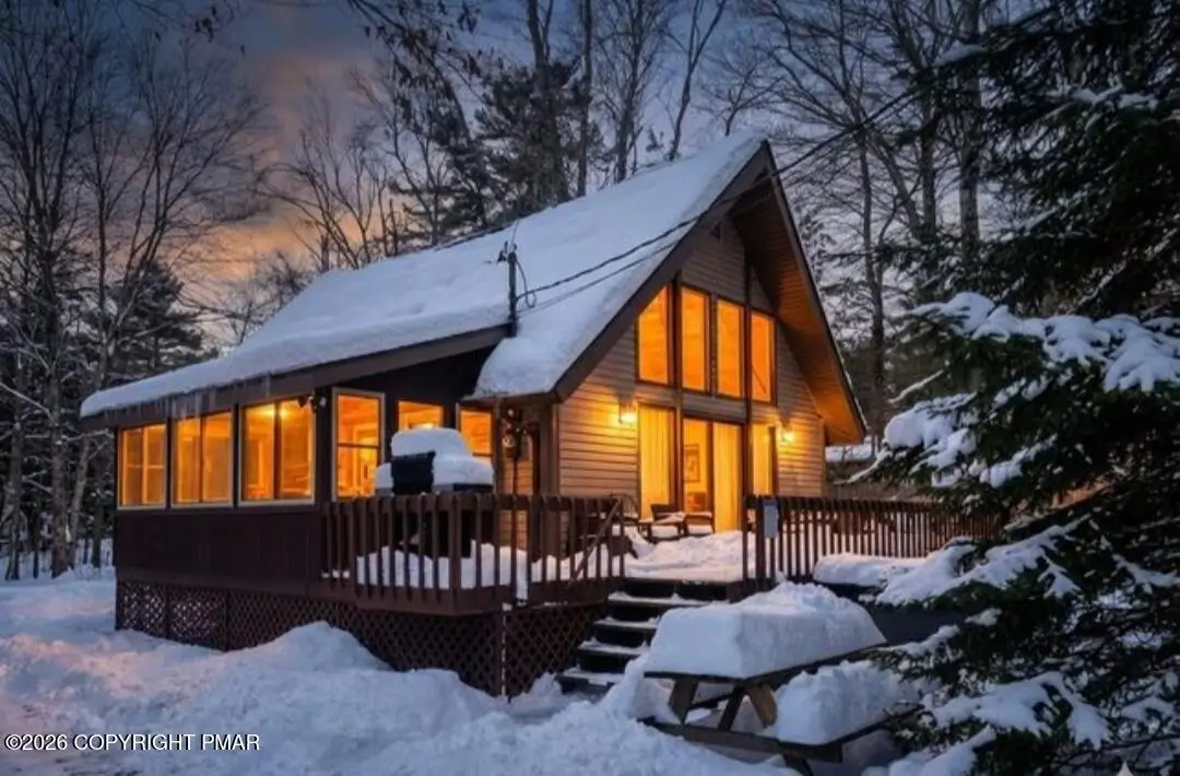 102 King Arthur Road, Pocono Lake, PA 18347 - Image #1