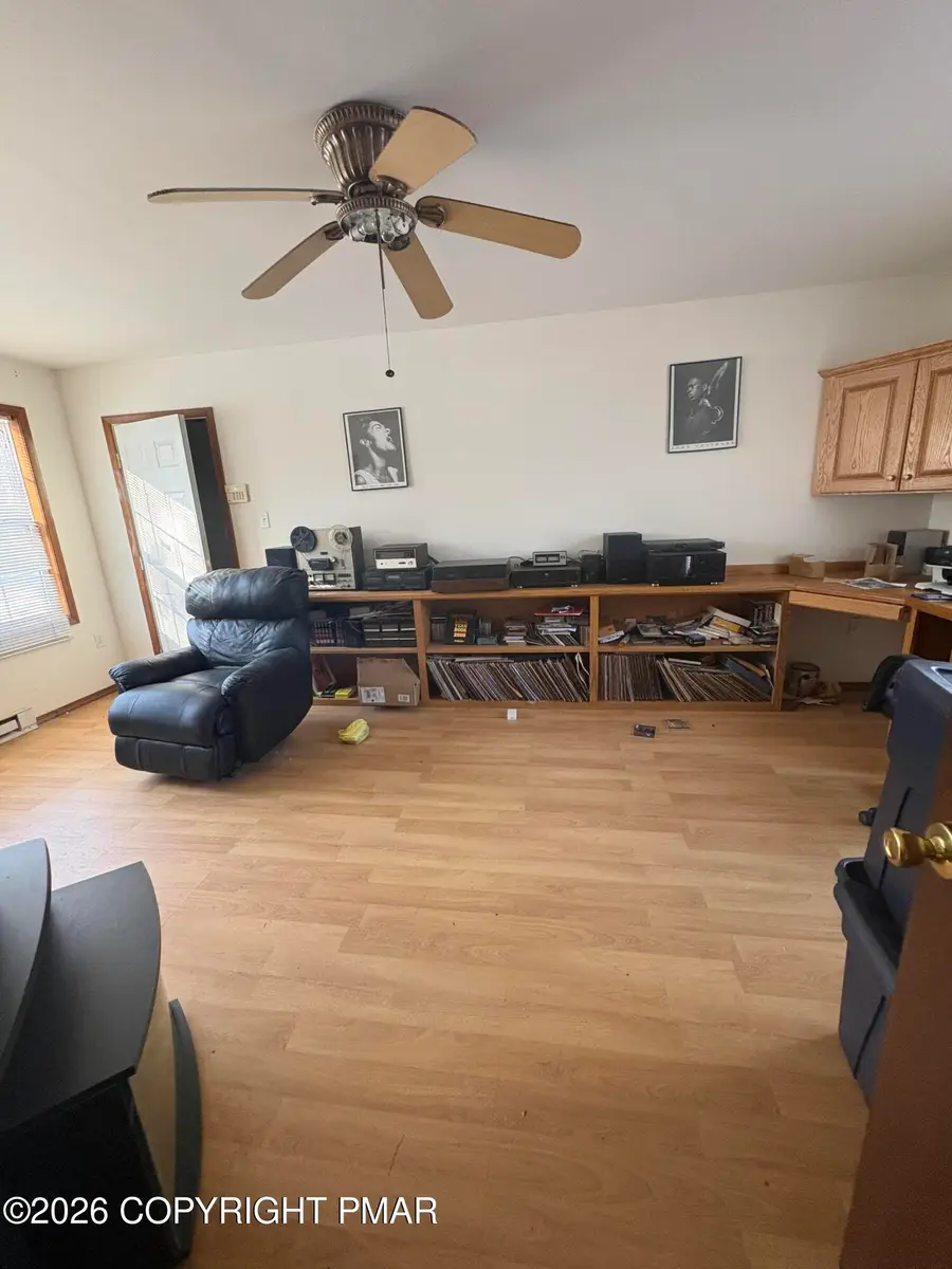 142 Chatham Hill Road, Stroudsburg, PA 18360 - Image #3