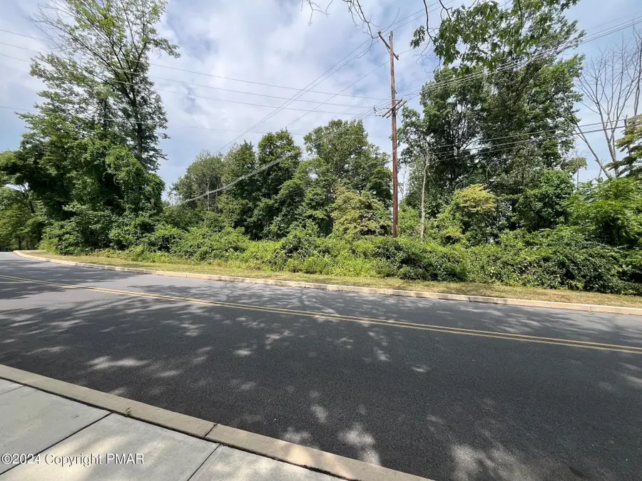 E West Street, Wind Gap, PA 18091 - Image #3