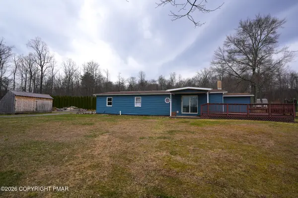 8600 Delong Drive, Slatington, PA 18080
