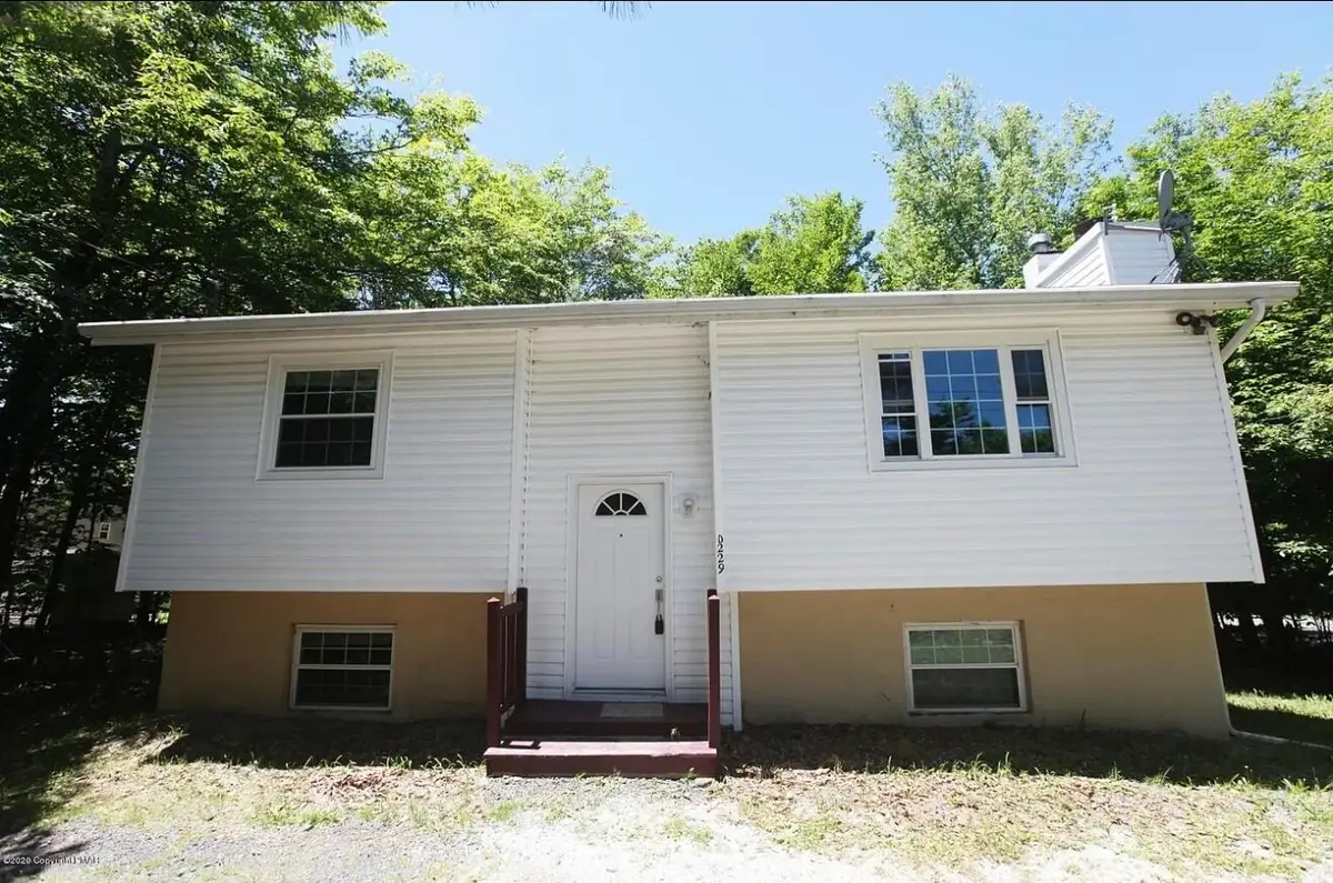 3076 Briarwood Drive, Tobyhanna, PA 18466 - Image #1