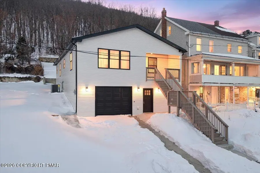 255 E Railroad Street, Nesquehoning, PA 18240 - #3