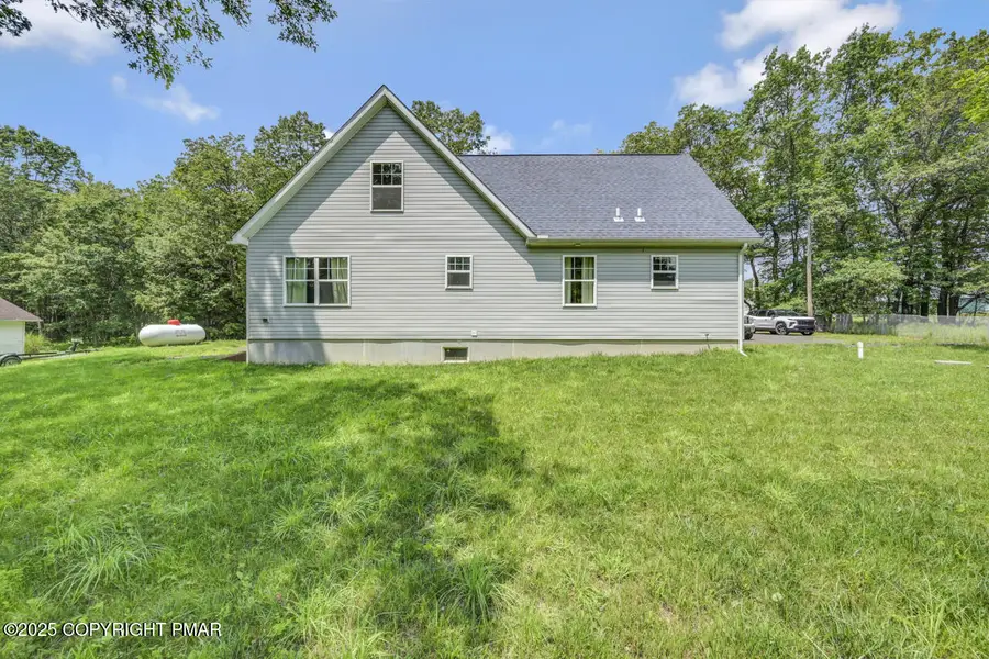 207 Game Lane, Blakeslee, PA 18610 - Image #3