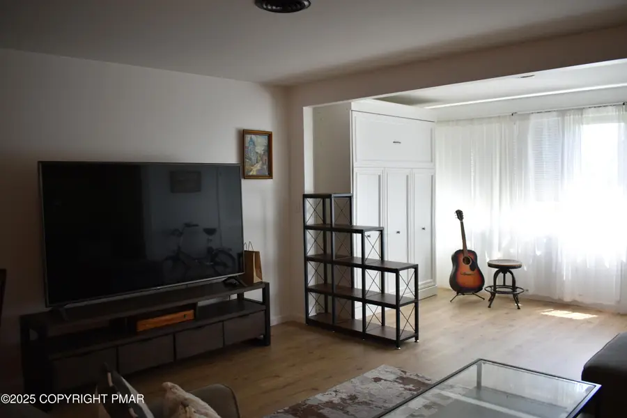 139 Foxfire Drive, Mount Pocono, PA 18344 - Image #2