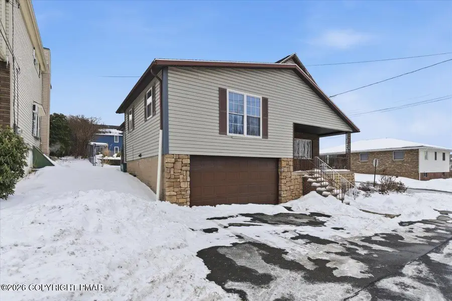 512 Broad Street, Pittston, PA 18640 - #2