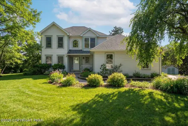 8824 Laird Drive, Stroudsburg, PA 18360