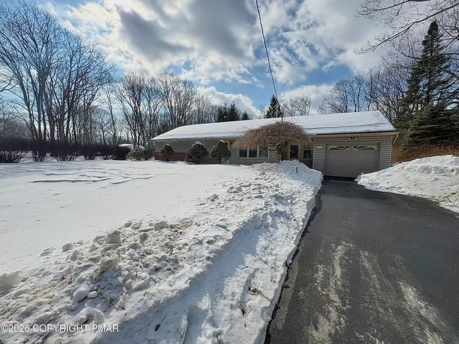 217 Winona Road, Mount Pocono, PA 18344 - #2