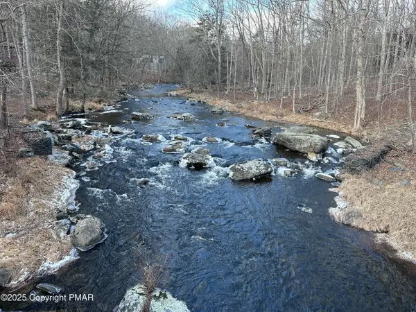 Lot 736 Decker Road, Bushkill, PA 18324