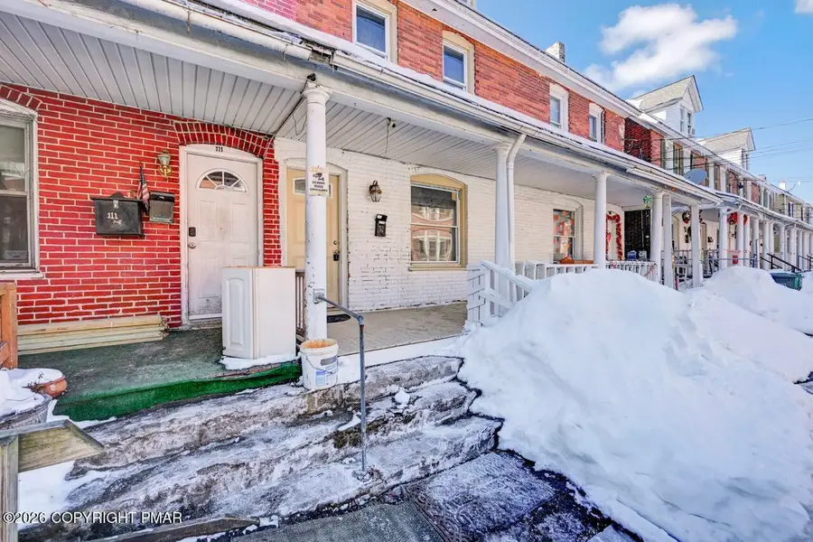 113 N 1st Street, Stroudsburg, PA 18360 - #2