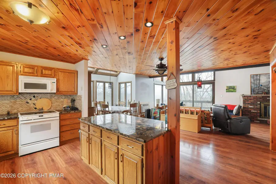 262 Overlook Way, Tannersville, PA 18372 - #2