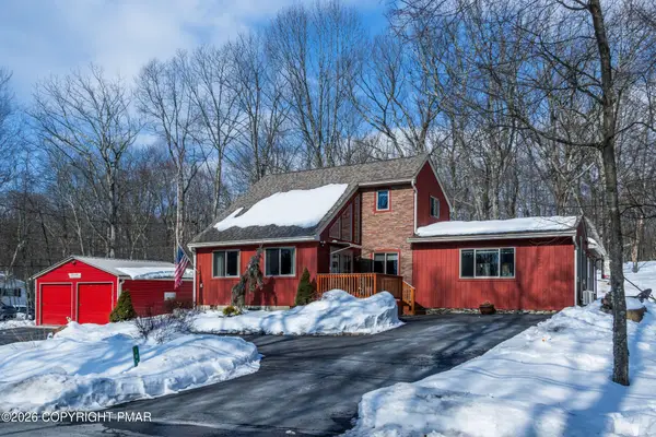105 Hummingbird Trail, Bushkill, PA 18324