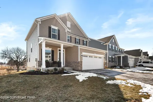 1174 Woodmont Lane, Catasauqua, PA 18032