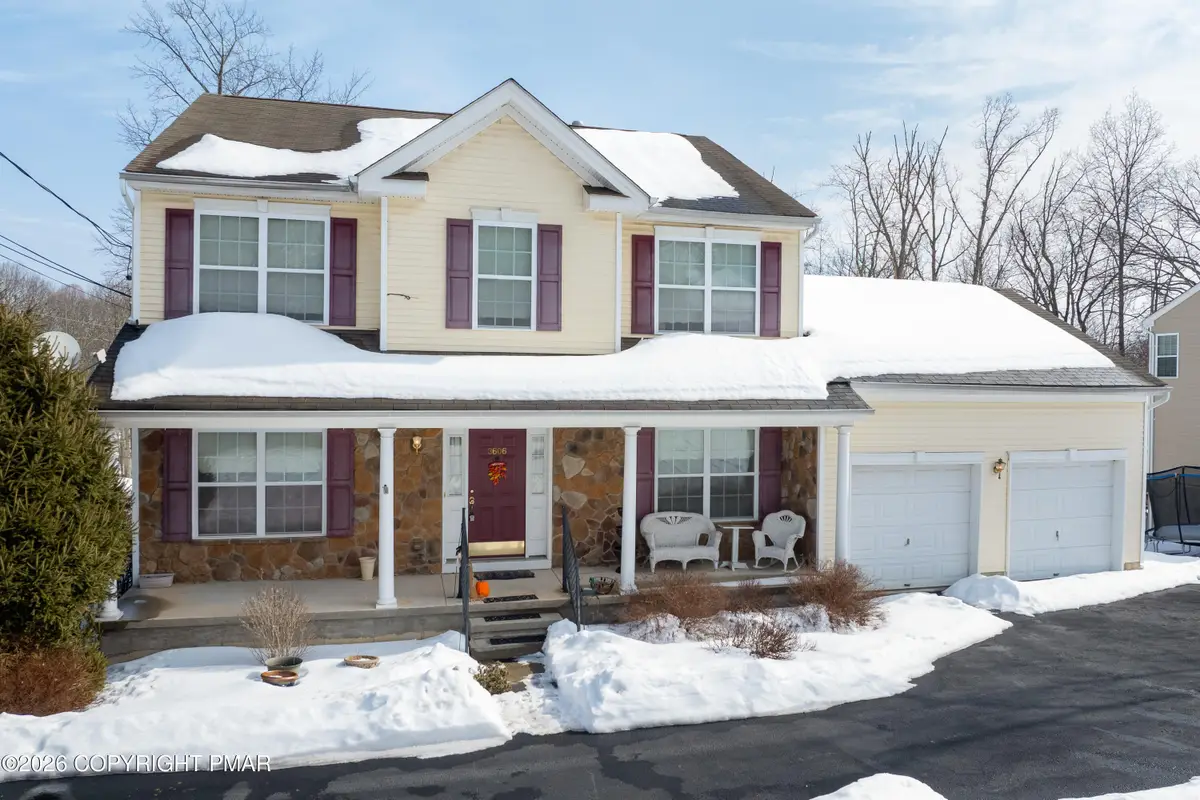 195 Kensington Drive, Bushkill, PA 18324 - #1